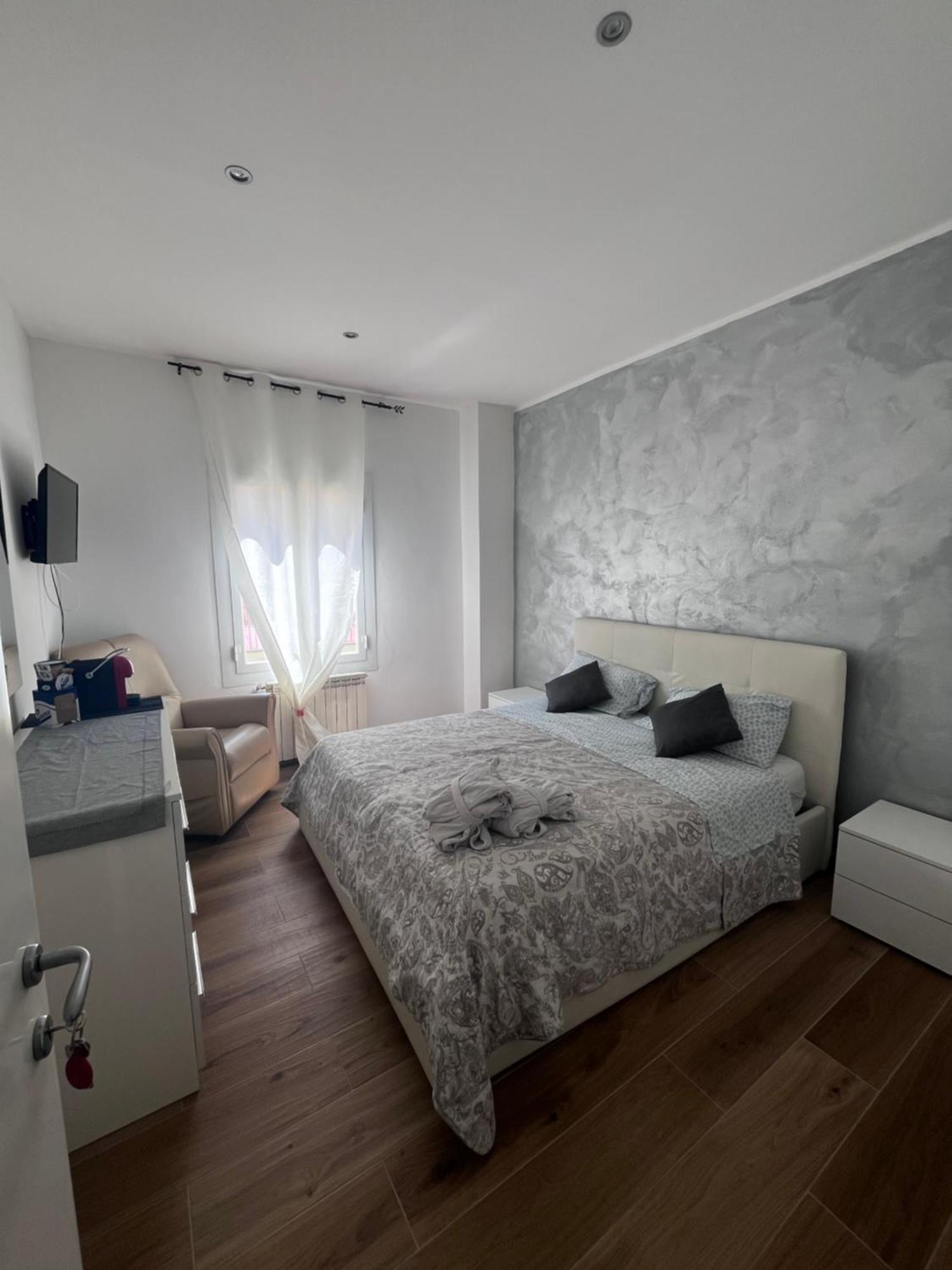 La Casa Del Giglio Hotel Албенга Екстериор снимка