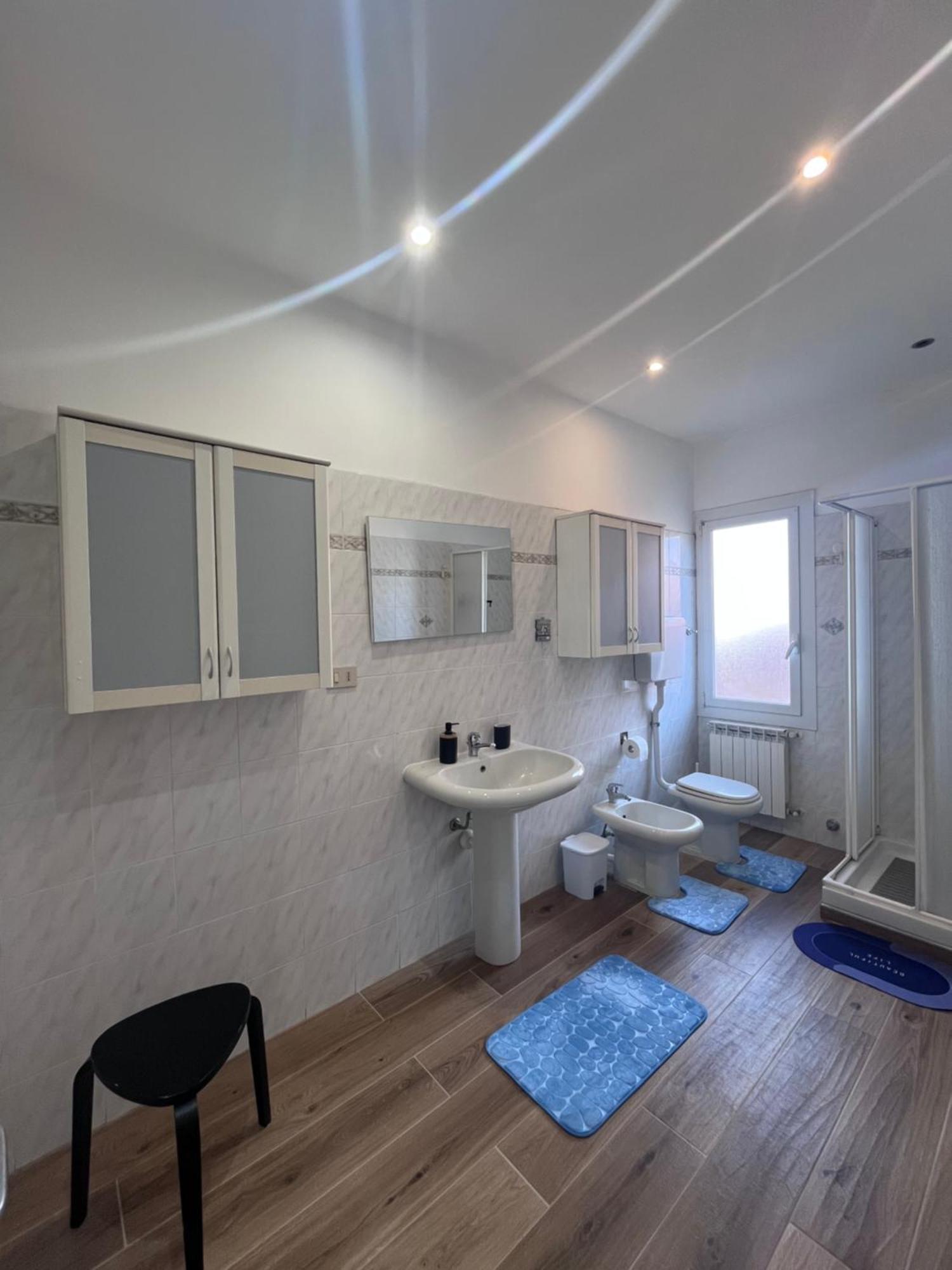 La Casa Del Giglio Hotel Албенга Екстериор снимка