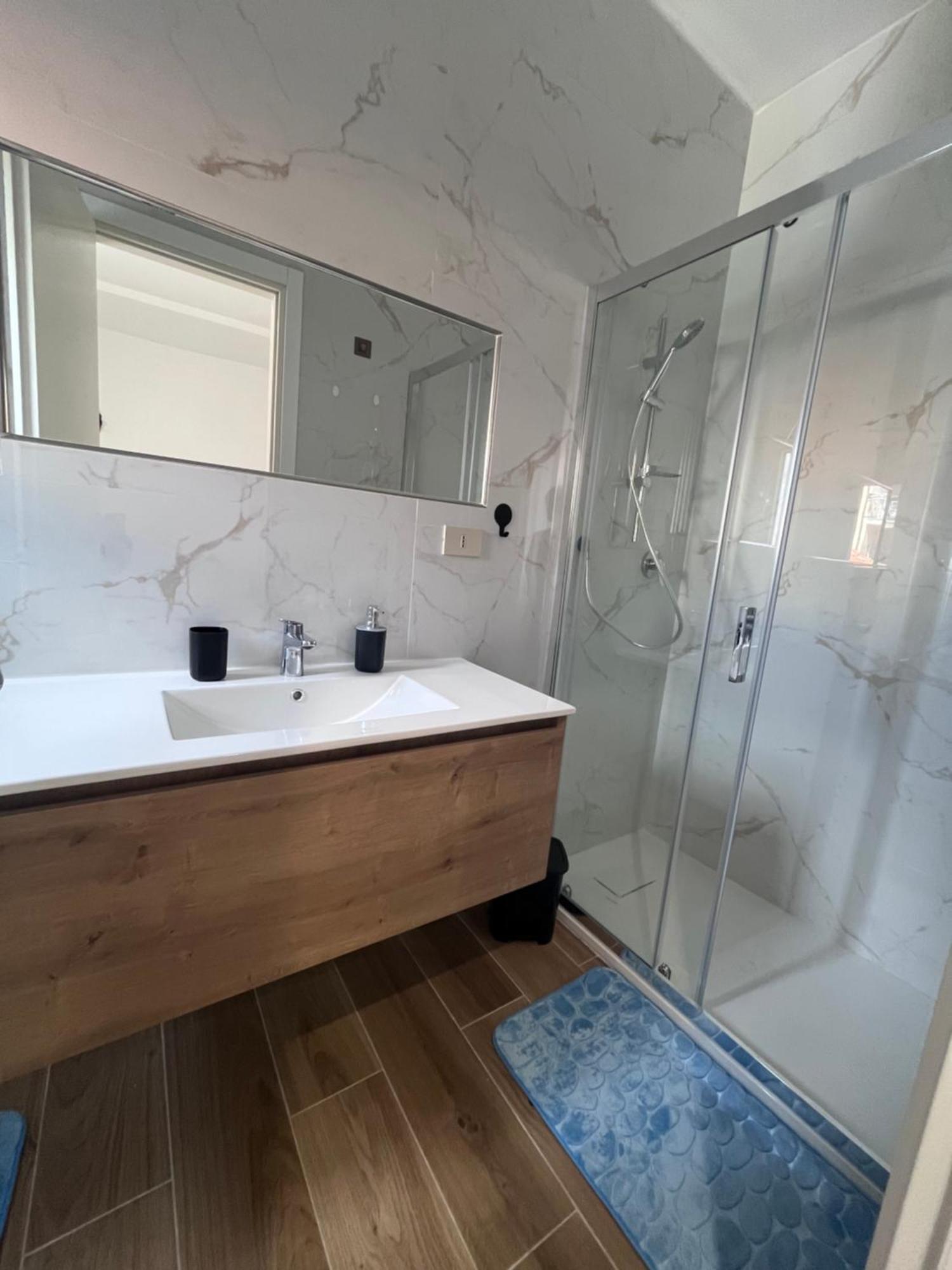 La Casa Del Giglio Hotel Албенга Екстериор снимка